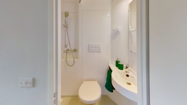 Flat-3-10-Middle-Street-Bathroom(4)